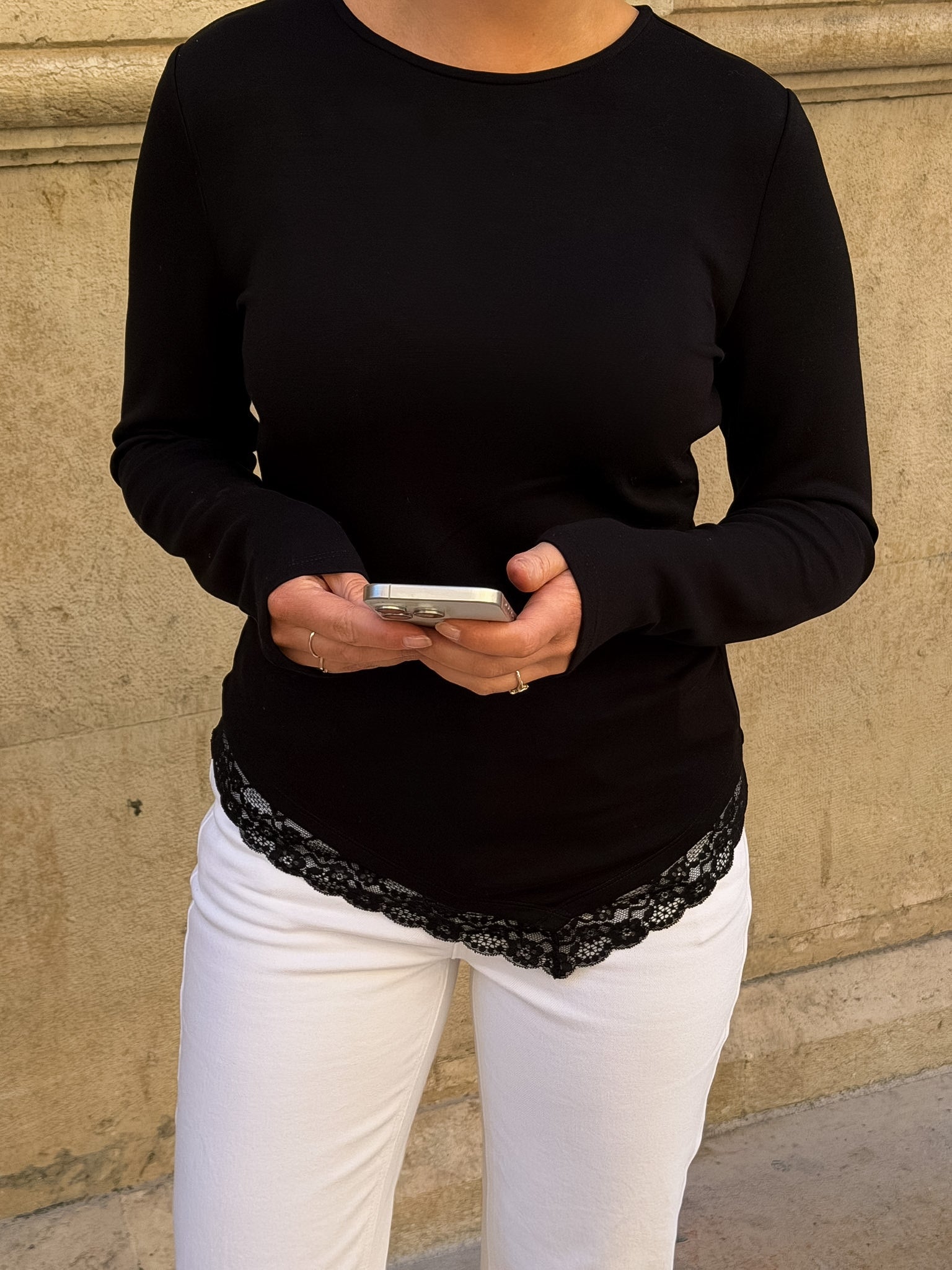VMMILLE Top - Black